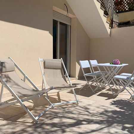 Suite Claudia Σιρμιόνε Εξωτερικό φωτογραφία