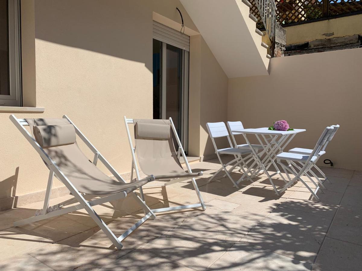 Suite Claudia Σιρμιόνε Εξωτερικό φωτογραφία